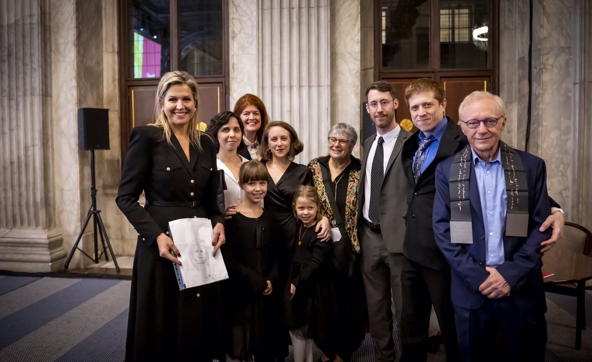 ShantivanDam's tweet photo. ❤️#ErasmusPrize ceremony #DavidGrossman winner 2022 @paleisamsterdam @Erasmusprijs 
Watch my film portrait here: https://t.co/wxLUXQ6Wzo https://t.co/x34PnP9ZlB