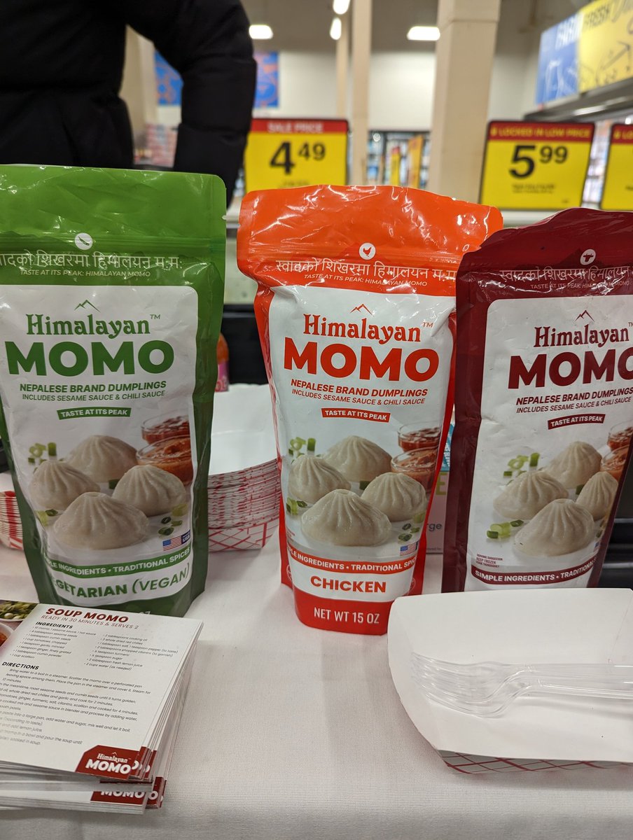 nepalicook's tweet photo. We are @MarianosMarket Chicago today. Come try some @himalayanmomo_ 
#momo #nepalimomo #himalayanmomo #smallbusiness https://t.co/mcUt03JIfW