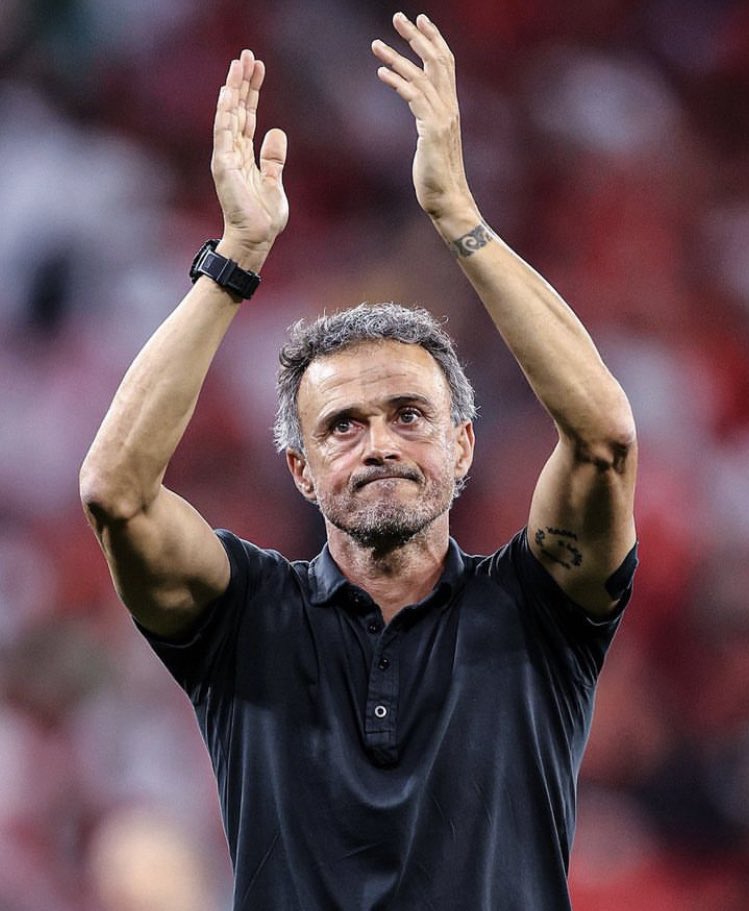 Me ha dolido mas la destitución de Luis Enrique que la eliminación del mundial...

Hoy ha muerto la ilusión que se había ganado.

Siempre en tu barco mister!