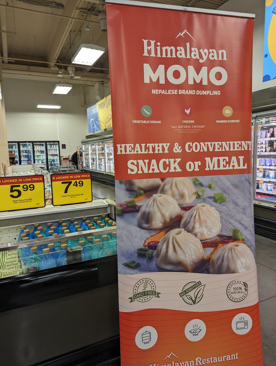 nepalicook's tweet photo. We are @MarianosMarket Chicago today. Come try some @himalayanmomo_ 
#momo #nepalimomo #himalayanmomo #smallbusiness https://t.co/mcUt03JIfW