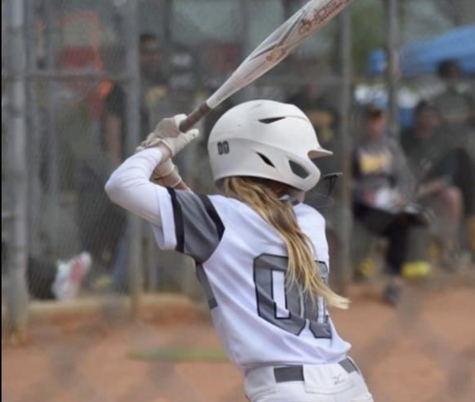 Firecrackers04's tweet photo. And we have added another one. This 14U group oh my goodness. Bella Mayfield Remember the name. Welcome aboard. https://t.co/tR1l53ypDJ