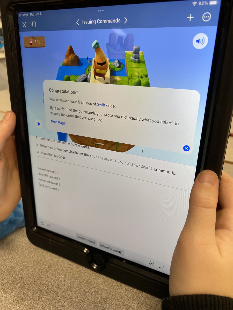 ElliottDingle's tweet photo. Coding in grade 5! Students had fun with all the options and challenges. @Richmond_Public #makeblock #mbots #SwiftPlaygrounds #ozobots #blockly #MinecraftEdu https://t.co/qawktM2mgx