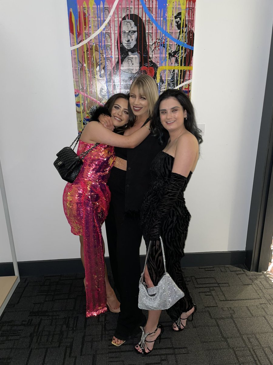 Stephanie Cowan tweet media