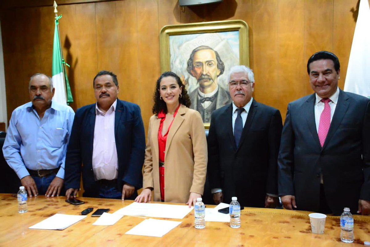 En la Comisión de gobernación se aprobó: 🏡Vivienda rural en el Mes de la Escritura Social y Popular. Las familias de la zona rural contarán con certeza jurídica de su patrimonio. 🤠Año 2023: Centenario de la muerte De Francisco Villa. Nuestro estado incrementará su turismo.