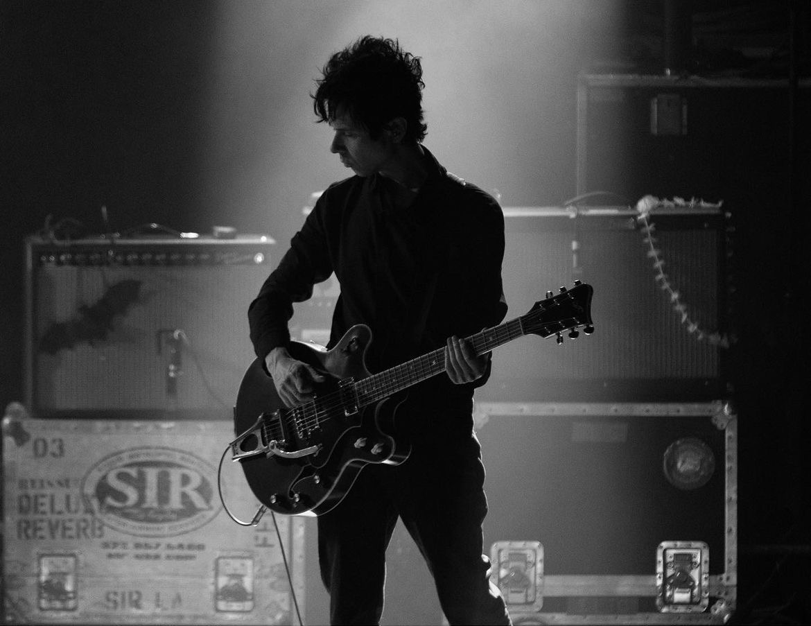 YYYs's tweet photo. Big LOVE to @nickzinner on his bday 🖤 We love you Nick and ask for everyone to send him healing vibes and lots of love as he continues to recover from pneumonia. 🧛💪 https://t.co/RWAWBiCEaH