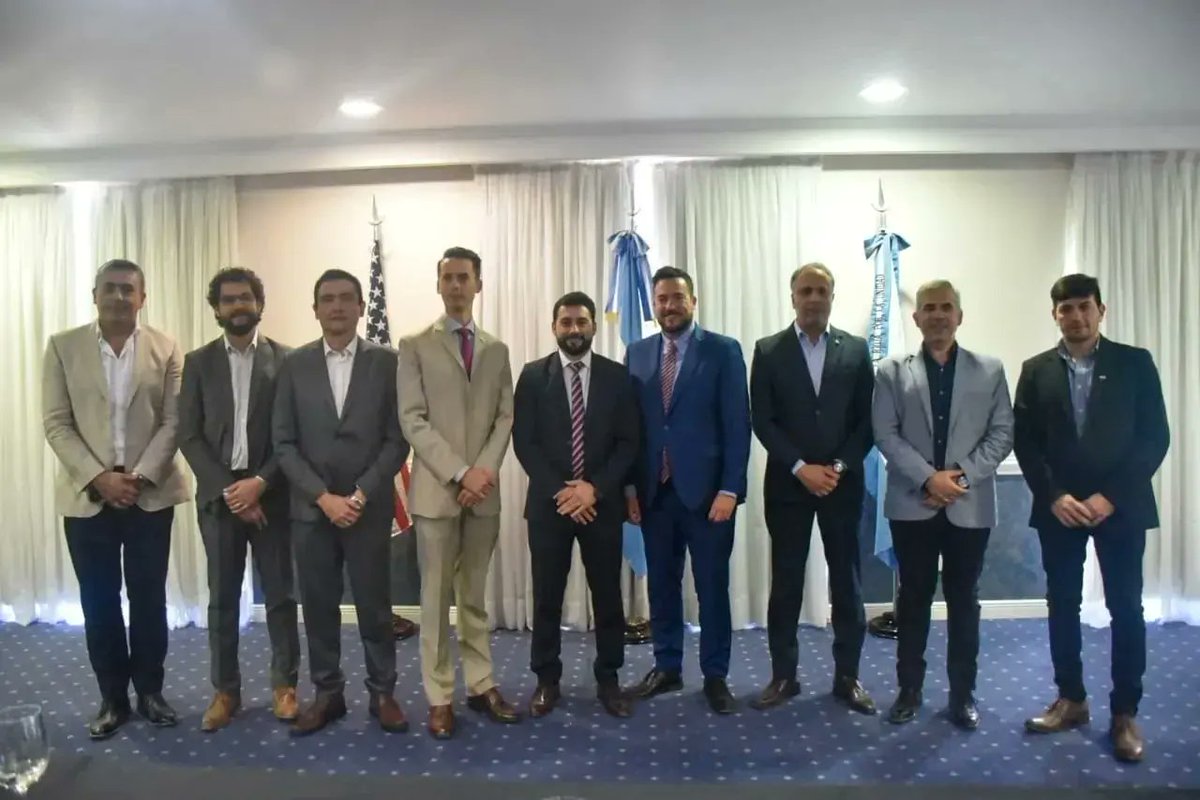 CienciaLaRioja's tweet photo. ⭕ El secretario @hugo_vera_  participó de "Gobernanza 4.0 Mesa La Rioja"  organizado por @MinSegJusDDHH y la ONG @gobernanzaok , una propuesta de desarrollo tecnológico y transformación digital que busca mejorar las acciones y practicas del sector publico. https://t.co/JA6dgV0OzC