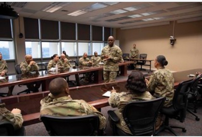 g1_army's tweet image. Extraordinary visit with the SGM-A students of Class 73!  The AG SEC was also  able to execute our strategic engagement with the 42A of Class 73!   #ThisIsMySquad #ShieldsUp    #DefendandServe #leaderdevelopment #payitforward