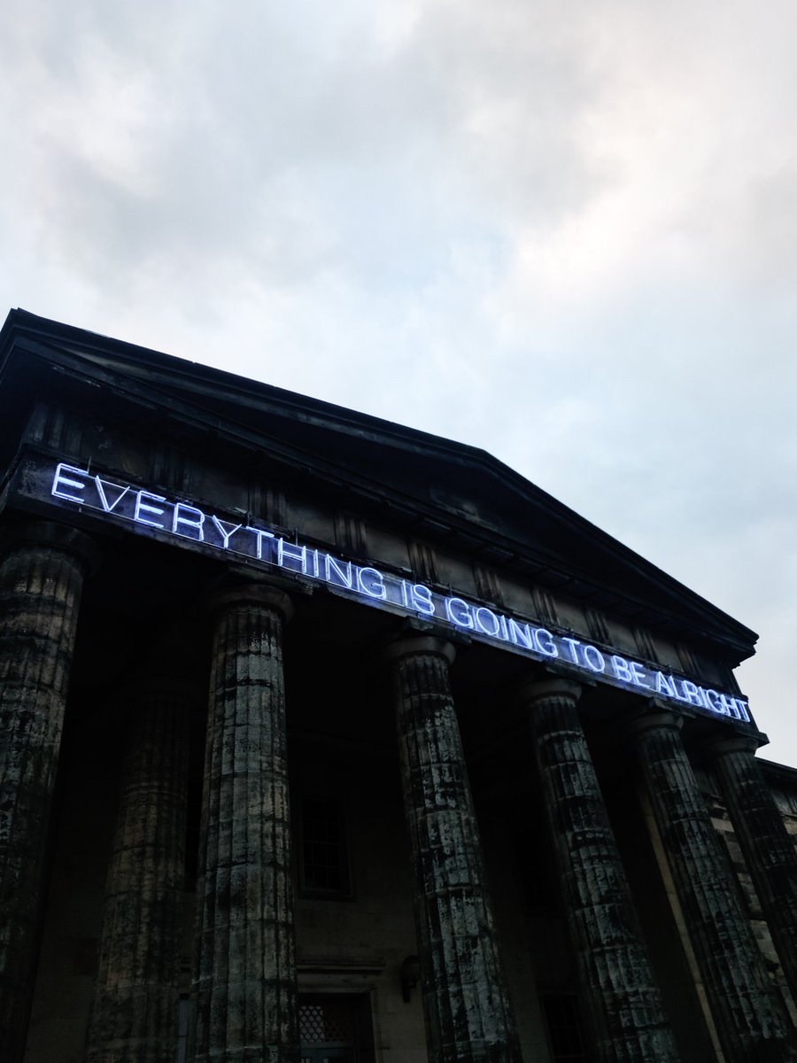 IsaacBarbon's tweet photo. Visité por primera vez la Scottish National Gallery of Modern Art cuando vivía al norte del norte y las noches caían demasiado pronto. Aquellos dos carteles luminosos tenían razón: no ocurrieron milagros, pero, al final, todo ha ido más que bien. See u soon, #Edinburgh. https://t.co/fCYwu4y6Vd