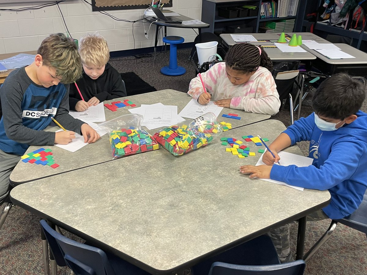 PVWollberg's tweet photo. Math Station Rotations…working on finding the area of irregular shapes. #pvlearns #3rdgrade #mathisfun #findingarea https://t.co/vWfafE1wLs