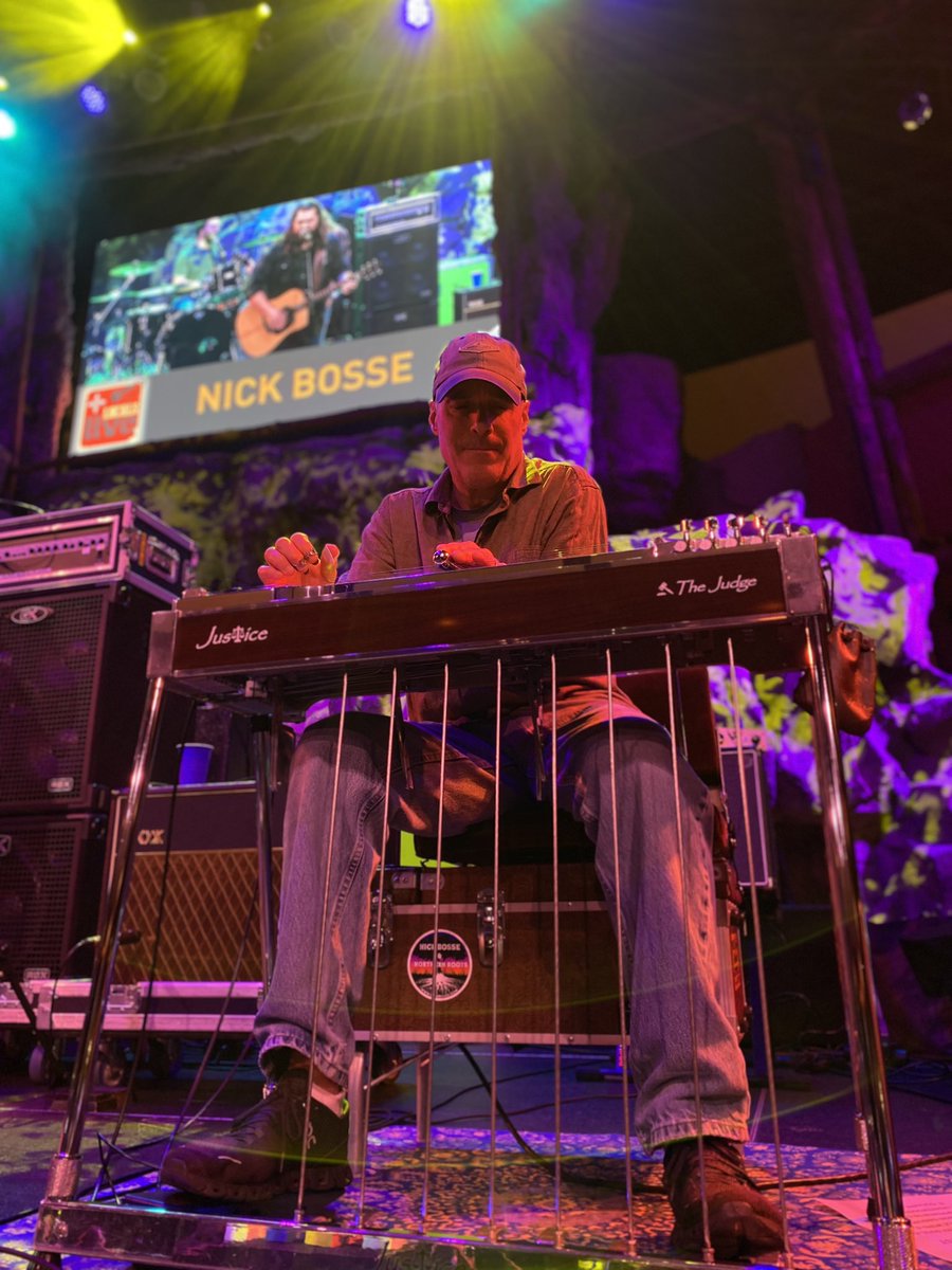 KayKanakry's tweet photo. Congrats to the 2022 Locals Live winner @NickBossemusic and to all the incredibly talented finalists! 🎤 @MoheganSun #LocalsLive @carabrindisi @willevansmusic https://t.co/nxhbjycR4T