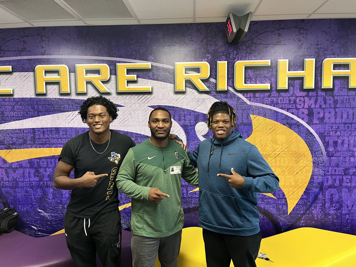 Thank you <a href="/CoachTreadAWay/">Laurence Treadaway</a> from <a href="/WLC_Football/">WLC Football</a> for stopping by the nest! <a href="/RHS_StayPurple/">Richardson HS Eagle Athletics</a> <a href="/RHSABC/">RHS Booster Club</a>