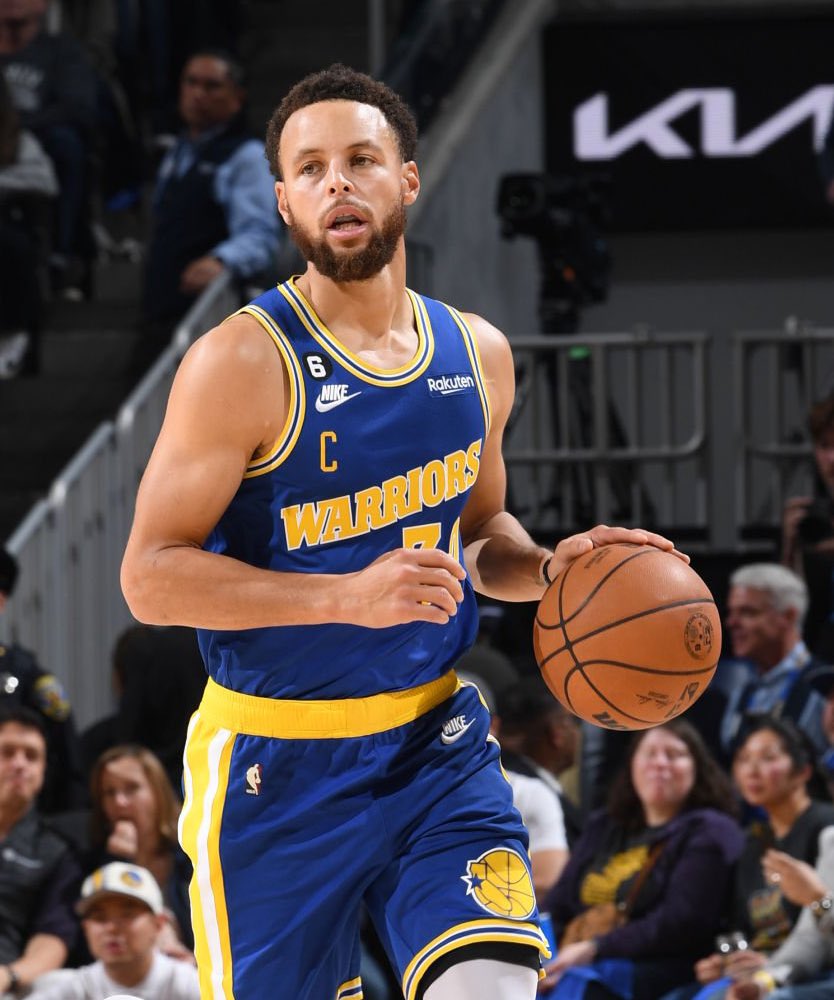 TheDunkCentral's tweet photo. Steph Curry’s all-time starting 5: 

Stephen Curry 
Magic Johnson 
Michael Jordan 
Dirk Nowitzki 
Shaquille O’Neal

(Via @SInow ) https://t.co/GQRSlejEOM