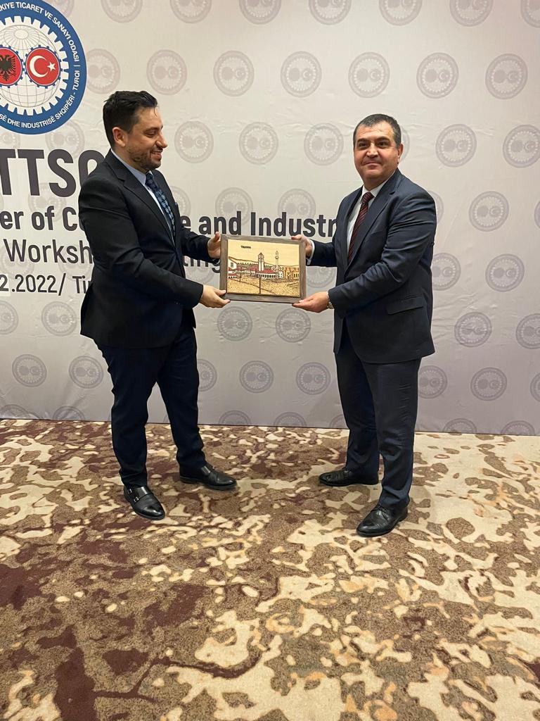 frkkymkc's tweet photo. #Tiran’da 🇹🇷&🇦🇱 işinsanlarıyla @info_attso’nun düzenlediği #ATTSO Talks etkinliğinde buluştuk.🇪🇺 üyelik yolunda iki Stratejik Ortak&Müttefik olarak, 🇹🇷&🇦🇱 arasında ticari ilişkiler ve yatırımlar artmaya devam ediyor. @TC_Disisleri @AlbanianDiplo @TurkEmbTirana @AlEmbassyTurkey https://t.co/ohkwNqN2NV