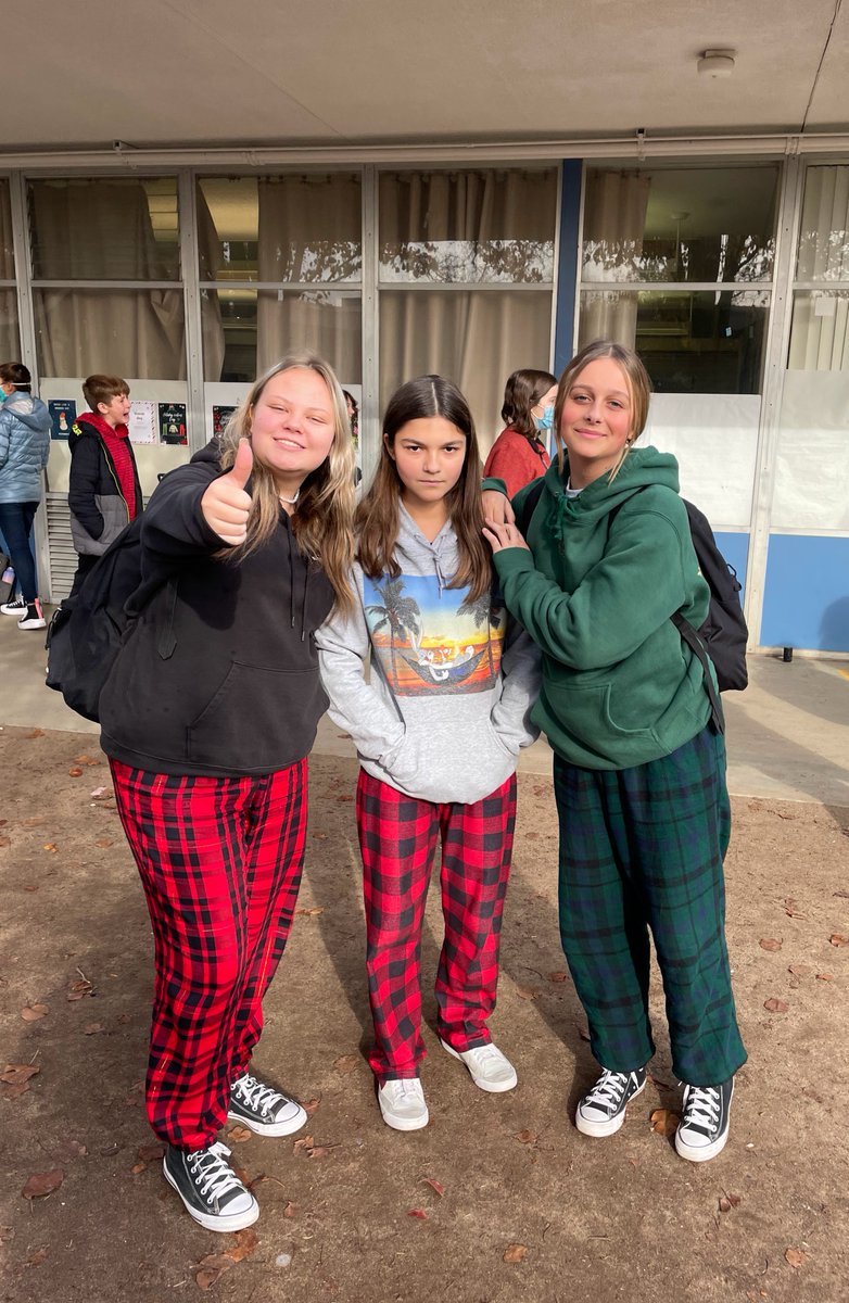 COA_middle's tweet photo. Day 1 of 12 Holiday Spirit Days @ COA Middle: it's always fun to celebrate together as a wonderful school community! Go Huskies!!!
@coams_huskies #coa_middle #huskies_schoolspirit #coa_school #gcc_charters https://t.co/OZZhvTZItO