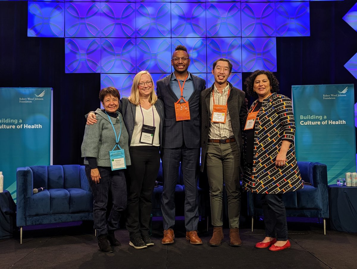 Jcreswellbaez's tweet photo. Enjoyed talking up our @CSPfellows work with unaccompanied immigrant youth - @adrigutz @mitra_misra @negarci1-@PadmaGloHealth @RWJF Change Leadership conference in San Diego! Presented on taking research into action @UCCSSocialWork https://t.co/VhQpRvPAkr