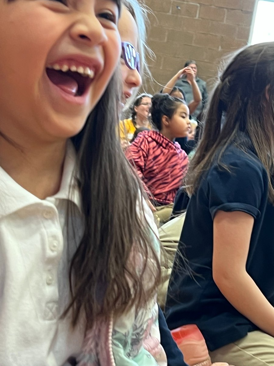 EntheosUT's tweet photo. Thank you @WJHSJaguars for sharing your Madrigals and their amazing talent with us - our students absolutely loved the show! #Christmas #singers #dancers #madrigals  #winterfun #school #Students #joyful https://t.co/YojqCPsMAA