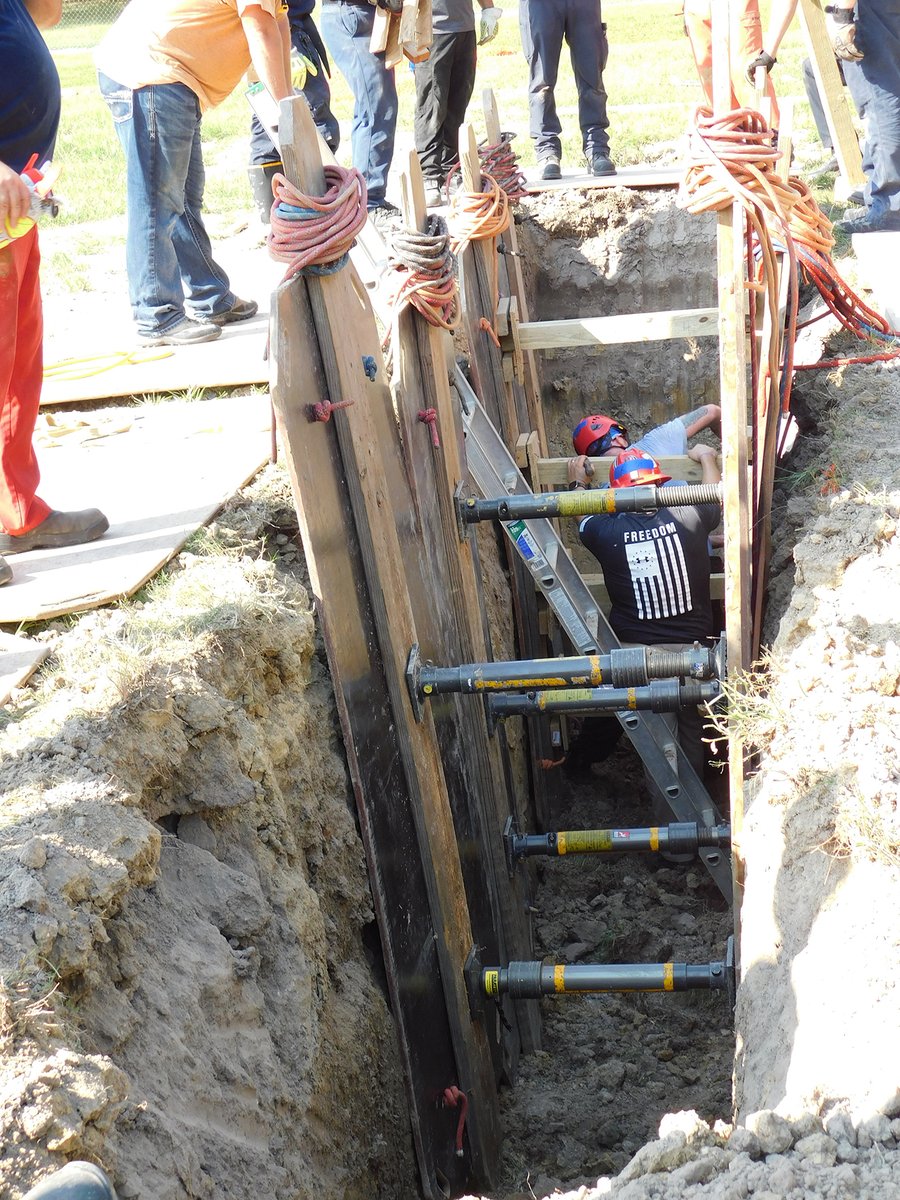 RocoRescue's tweet photo. Trench Rescue Course at Roco Training Center.
For more information: https://t.co/N6EeE5oCkf

#roperescue #roperescuetraining #techrescue #technicalrescue #technicalrescuetraining #roperescuetechnician #RescueTraining #confinedspace #confinedspacerescue #trenchsafety #trench https://t.co/vaYHdtGEaT