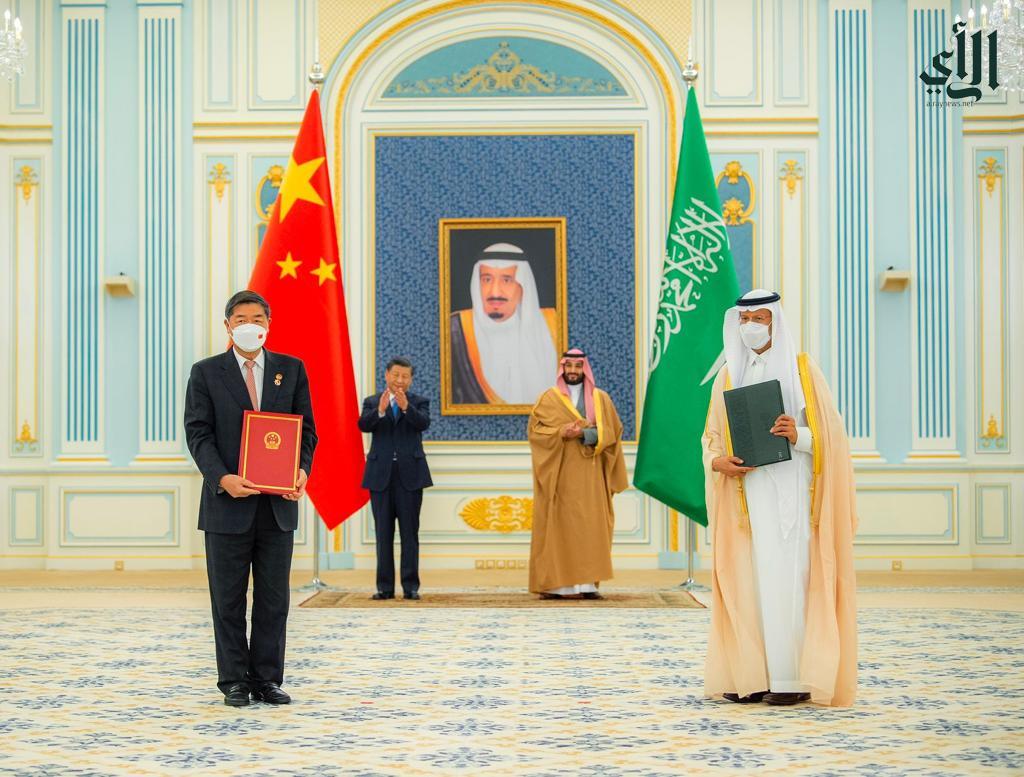 صحيفة الرأي الإلكترونية (@alriaynews) on Twitter photo 2022-12-08 23:08:53 وزير الشؤون البلدية والإسكان ووزير التجارة الصيني يوقعان خطة عمل لتعزيز التعاون في مجال الإسكان - alraynews.net/6612860.htm #صحيفة_الرأي_الإلكترونية وزير الشؤون البلدية والإسكان ووزير التجارة الصيني يوقعان خطة عمل لتعزيز التعاون في مجال الإسكان - alraynews.net/6612860.htm #صحيفة_الرأي_الإلكترونية