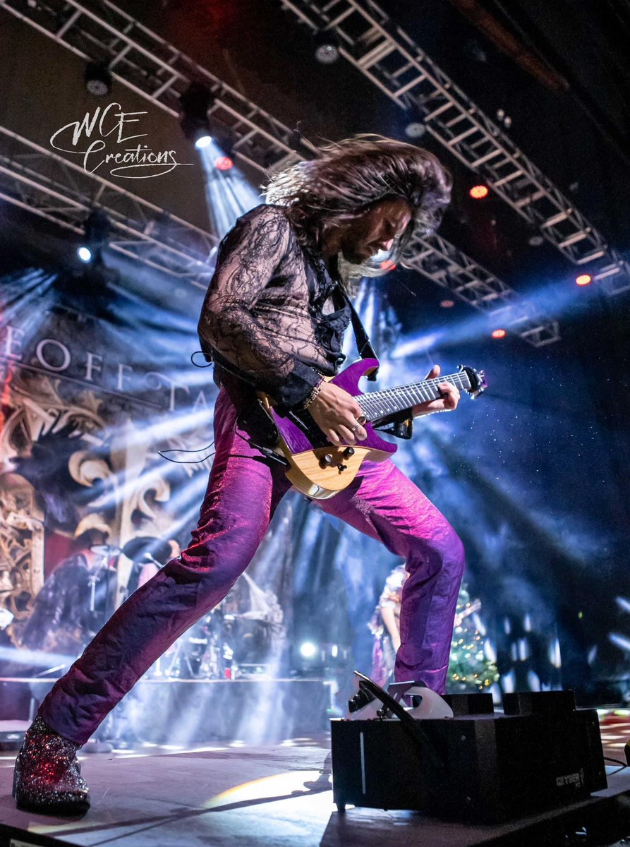 elonmuskissy's tweet photo. Never a shortage of hair shots from Alex Hart
#alexhart #geofftate #queensryche #guitarist #hairshot #lightrays #myphoto #wcecreations #wordscantexplain #canonphotography #concertphotography #livemusic #rocknroll #gigphotography #bandphotography https://t.co/nuP9gaIkH4
