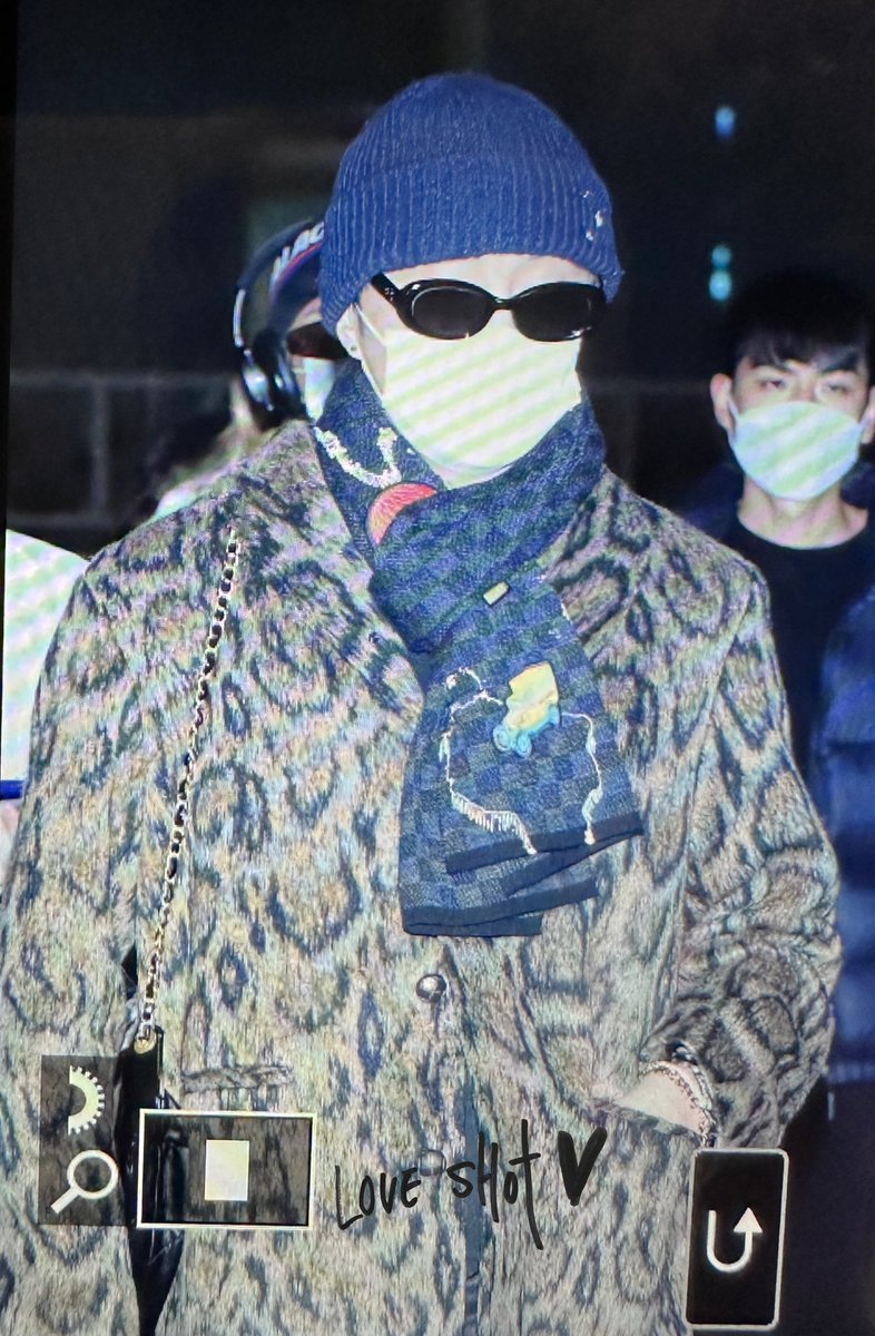 loveshot_y8n's tweet photo. 221209 ICN 출국

Safe flight ✈️ 

@official_yoon_ 

#승윤 #강승윤 #SEUNGYOON #위너       #winner https://t.co/OtN2VtiQ2n