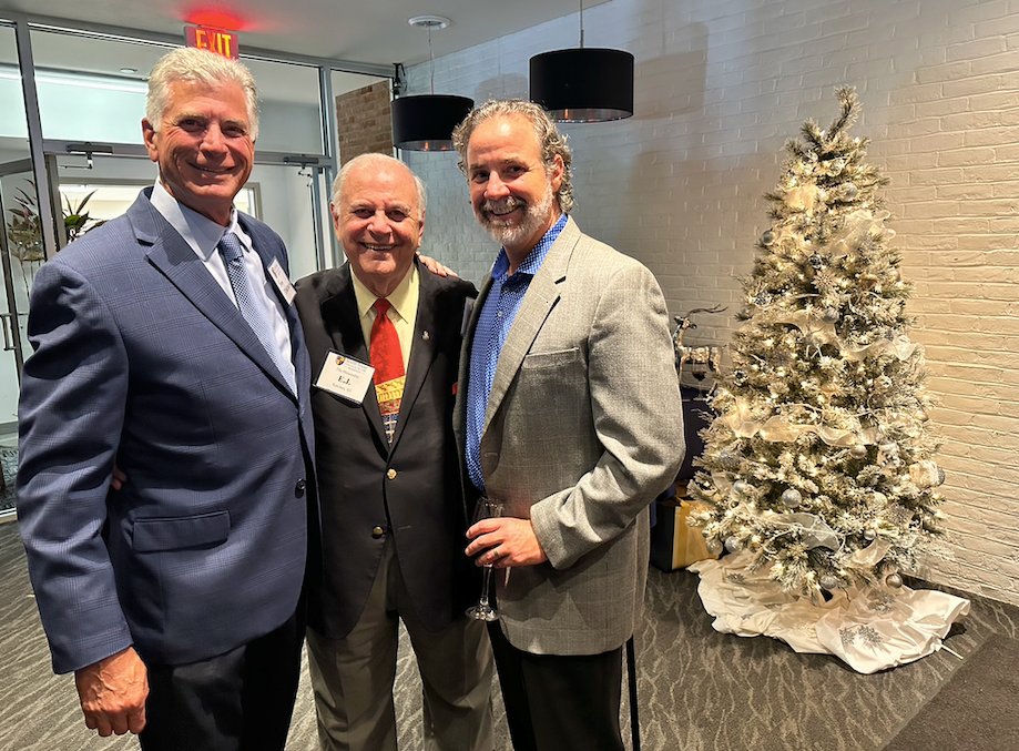 STCL_Houston's tweet photo. STCL Houston alumni in Tampa, Florida, reconnected with one another and the law school during a festive holiday gathering this week at Jackson’s Bistro Bar & Sushi.
#stclalumni #stclhouston #lawschool #holidays https://t.co/HNksm7mZFt