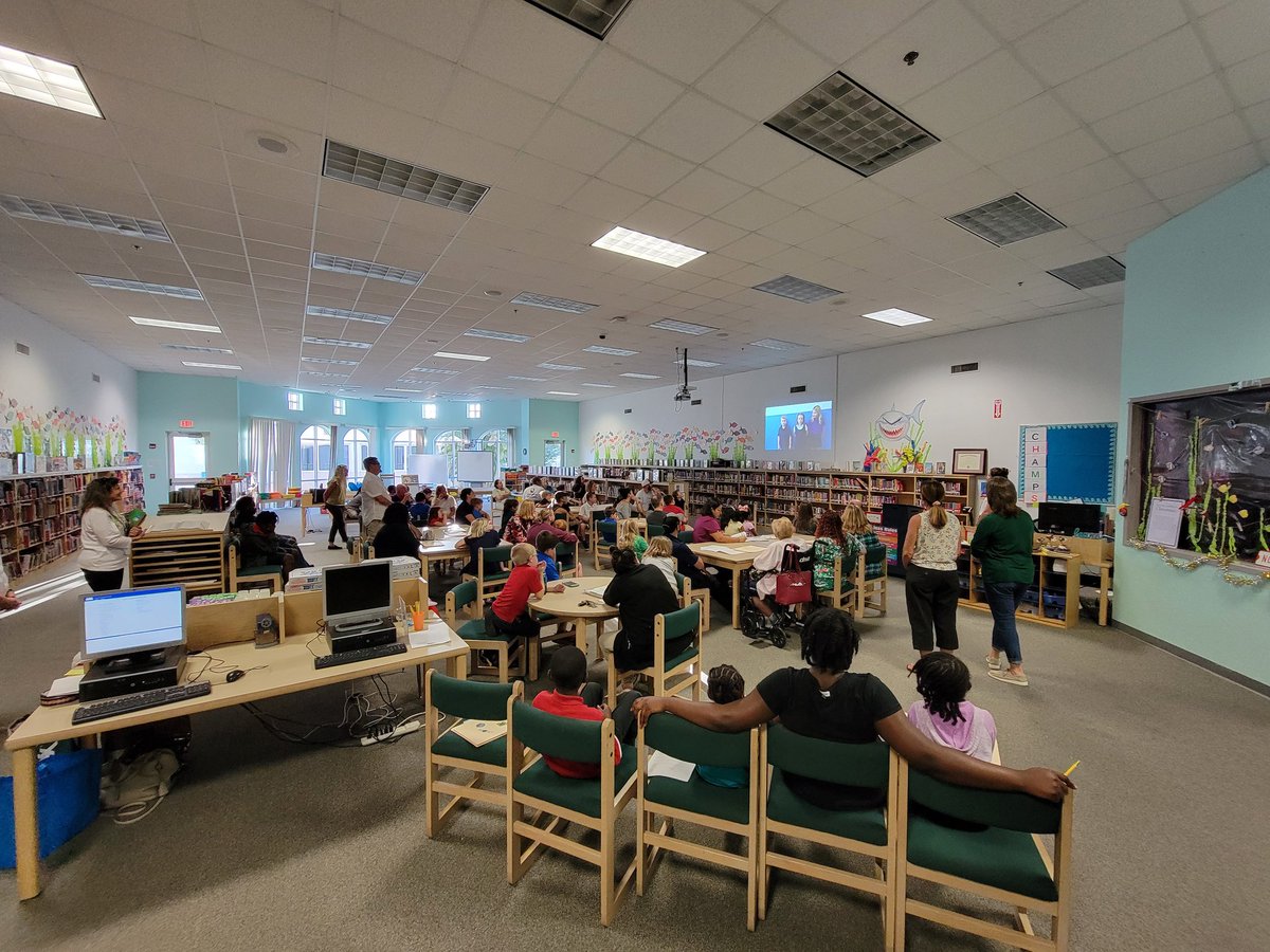 MrsHuber(Singewald) tweet media