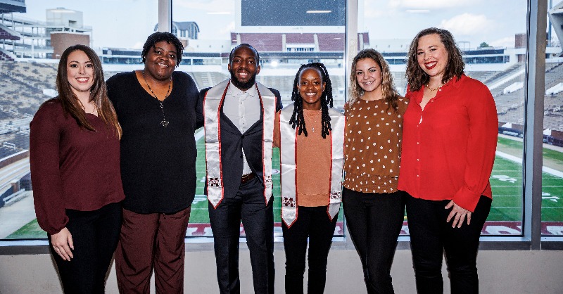 HailState's tweet photo. 𝐂𝐨𝐧𝐠𝐫𝐚𝐭𝐮𝐥𝐚𝐭𝐢𝐨𝐧𝐬 𝐭𝐨 𝐨𝐮𝐫 𝐃𝐞𝐜𝐞𝐦𝐛𝐞𝐫 𝐠𝐫𝐚𝐝𝐮𝐚𝐭𝐞𝐬! 🎓

Check out the gallery below from our graduate brunch earlier this afternoon! 

#HailState🐶