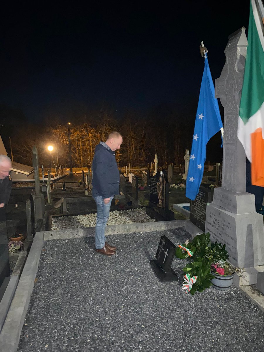Mick Nugent (@cllrmicknugent) on Twitter photo Proud to lay a wreath at the grave of Dick Barrett at Ahoilhill West Cork this evening a century on since Dick & his comrades Liam Mellows, Rory O'Connor & Joe McKelvey were executed by the Free State, a poignant event at which the main speaker was <a href="/ThomasGouldSF/">Thomas Gould TD</a>
<a href="/CorkSinnFein/">Sinn Féin Chorcaí</a> Proud to lay a wreath at the grave of Dick Barrett at Ahoilhill West Cork this evening a century on since Dick & his comrades Liam Mellows, Rory O'Connor & Joe McKelvey were executed by the Free State, a poignant event at which the main speaker was <a href="/ThomasGouldSF/">Thomas Gould TD</a>
<a href="/CorkSinnFein/">Sinn Féin Chorcaí</a>