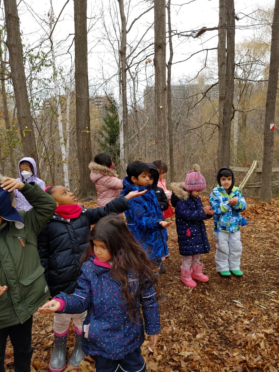 Mrs_TBarber's tweet photo. @tdsb @TOES_TDSB It was sooooo nice sharing the great outdoors with staff and students during our trip to @ForestValleyOEC . Shout out to Ken for making it so much fun! @Dallington_TDSB https://t.co/37PE4WKK5d