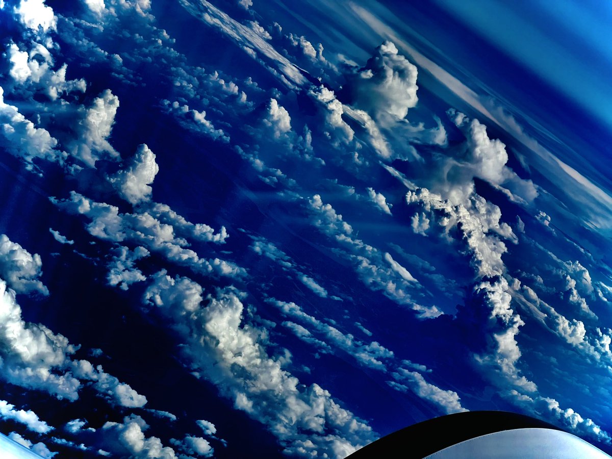 FaceOfUganda's tweet photo. Uganda isn’t only beautiful while on ground , but also from the beautiful space above the clouds ☁️ 🌧️ ⛅️ . Let’s pride ourselves  the Pearl of Africa we are ! @edwardkakuru2 https://t.co/WU7ABPaf3G