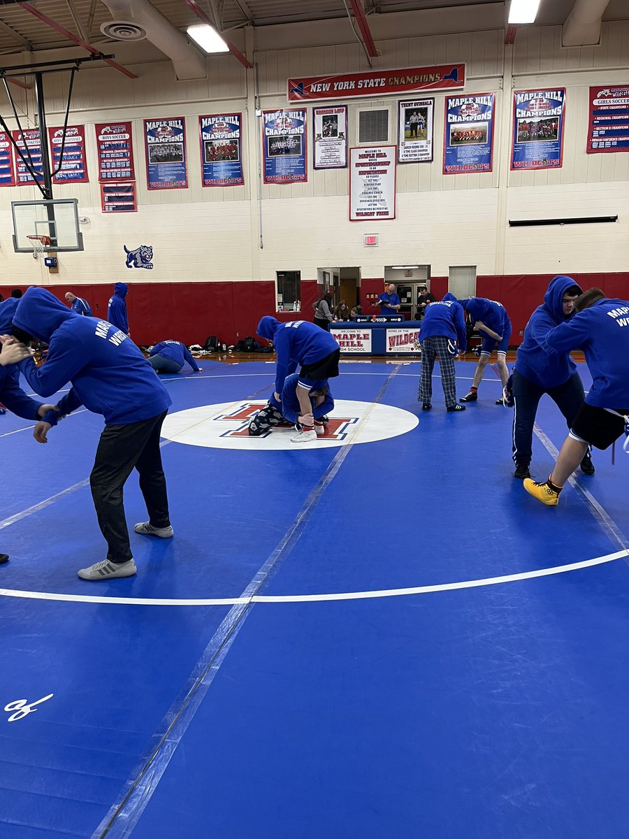 rmaier77's tweet photo. First home wrestling match is about to begin @MH_Athletics @MapleHill_HS https://t.co/XdTGhmYEUf