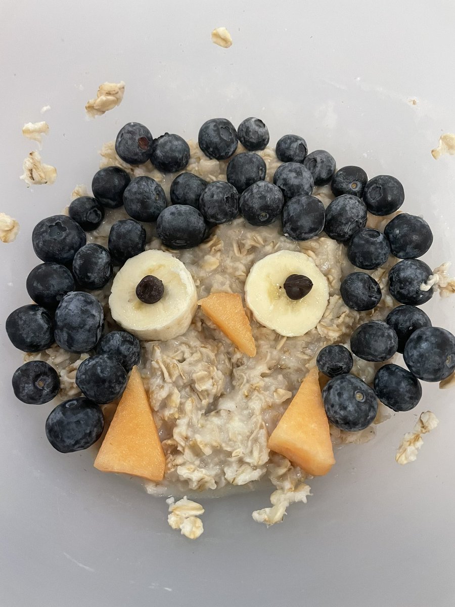 MrsStOnge's tweet photo. Penguin porridge ๐ง #n2yrecipe #cookingintheclassroom #teachlovecoffee #tryingnewfoods #highschoolstudentteacher https://t.co/krL1GziiWw