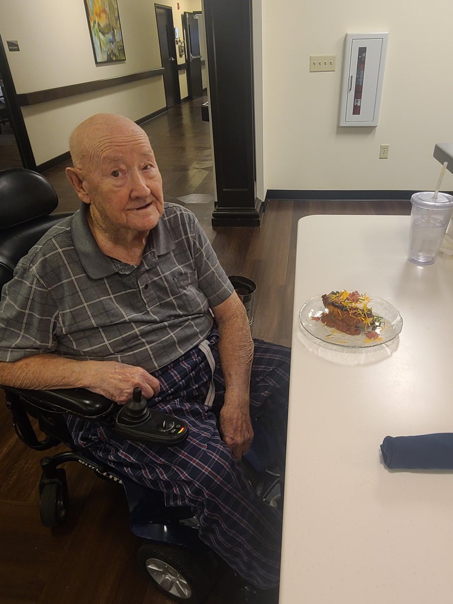 OrchardPointeHC's tweet photo. Our Residents got to enjoy a Baked Potato Bar put together by our Culinary Team https://t.co/t9fUZLnvNX
