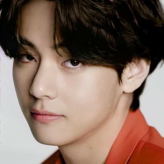 v_basquiat's tweet photo. taekook au

Na qual Taehyung é um ídolo famoso e depois de pedidos desesperados nas redes sociais, sorteia um fã pra ele comer, e Jeongguk, seu hater número um, é inscrito no sorteio sem sua permissão graças a Park Jimin, seu melhor amigo. https://t.co/slfPhCw3wx
