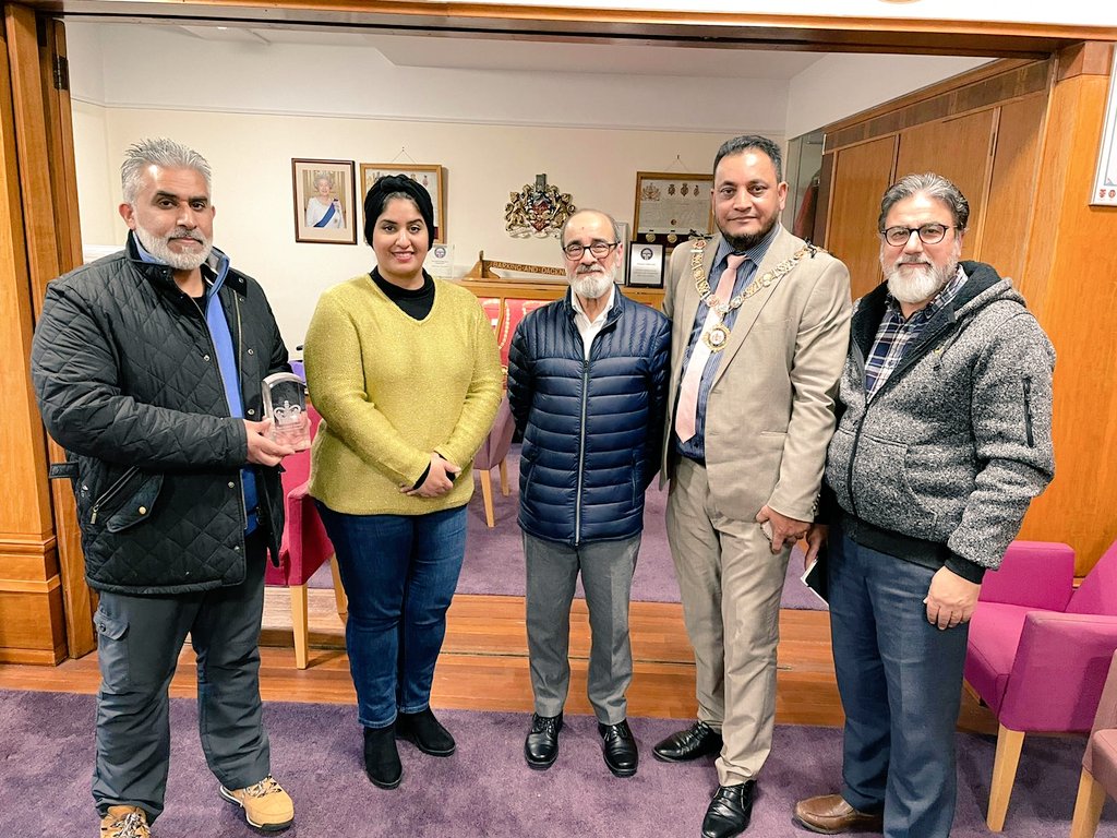 Well done to our fantastic groups for getting The Queen's award in "Community". I command their outstanding work, commitment and hard work. Very proud of our relationship and our collaborative work. 💪🏾👏#communities #collaboration #oneboroughonecommunity #faith