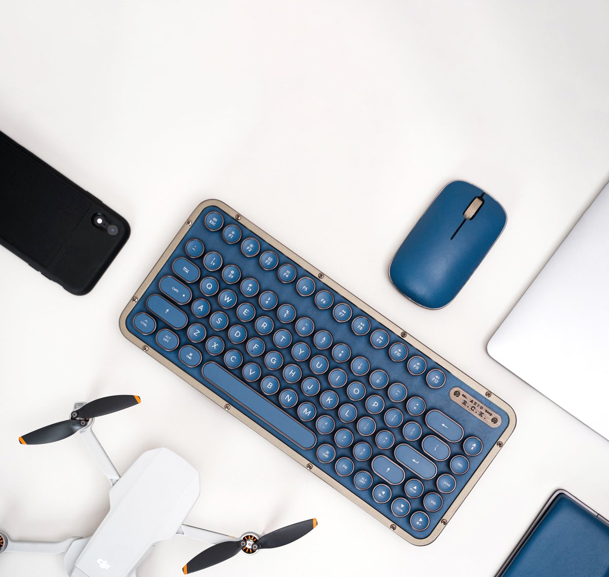 AzioCorp's tweet photo. Our Limited Edition RCK Poseidon! ❤

Use code [XMAS25] for 25% OFF sitewide! 

#Azio #minimal #desksetsup #mechanicalkeyboard #typing #minimalsetup #keycaps #keyboard #ergonomic #workspace #workstation #desktour #homeoffice #officegoals #rgb #deskdecor #designerkeyboard https://t.co/V9Pi14O4b3