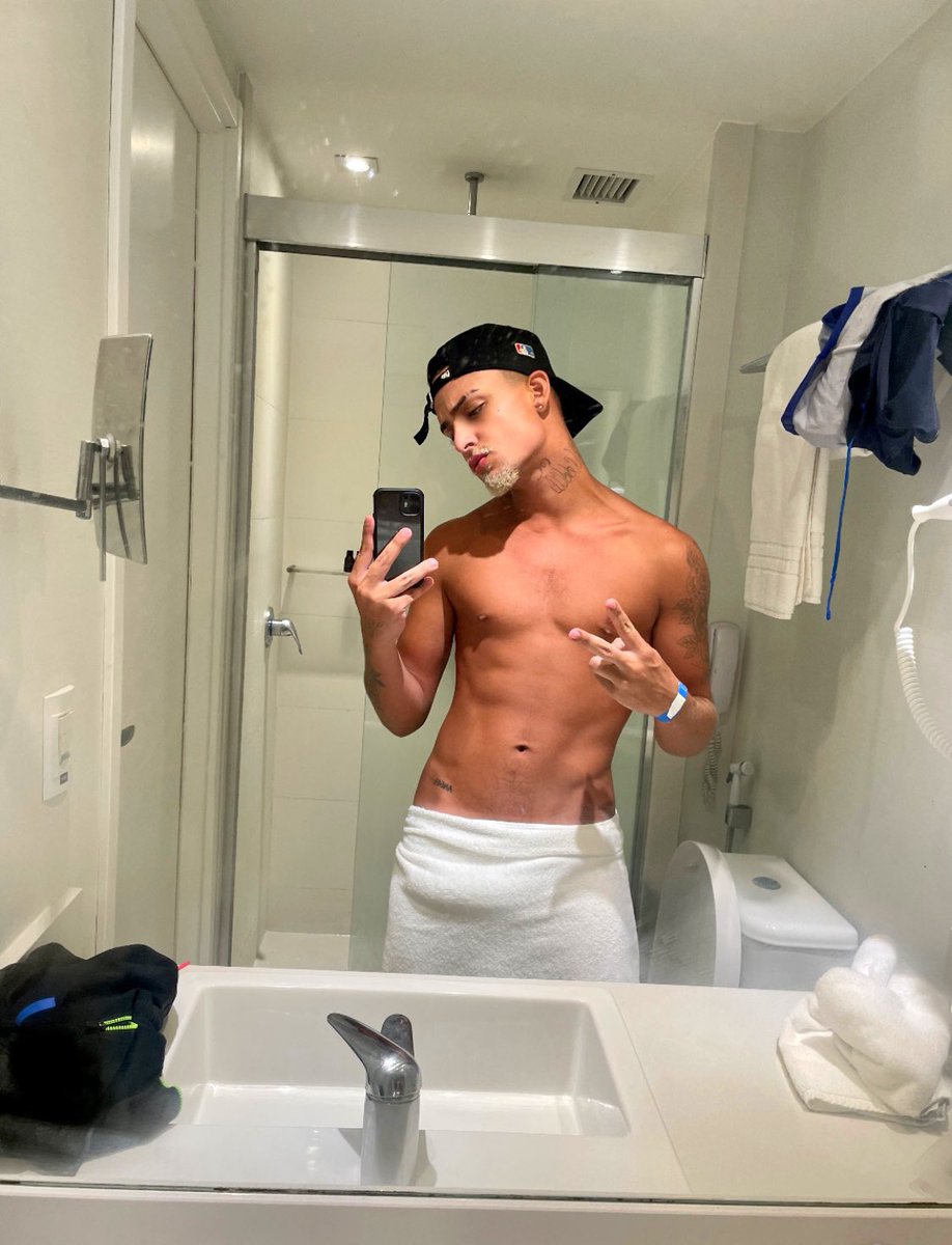 vai luan tweet media