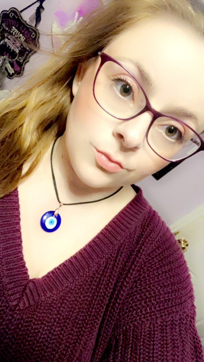 HellsBellShel's tweet photo. Hiiiiii 💜 https://t.co/BsK5Nmui3j