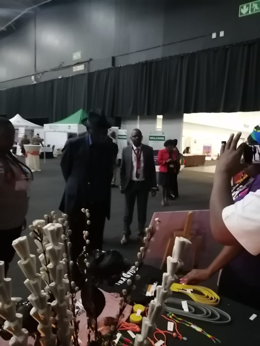 TosungaBaninga tweet media