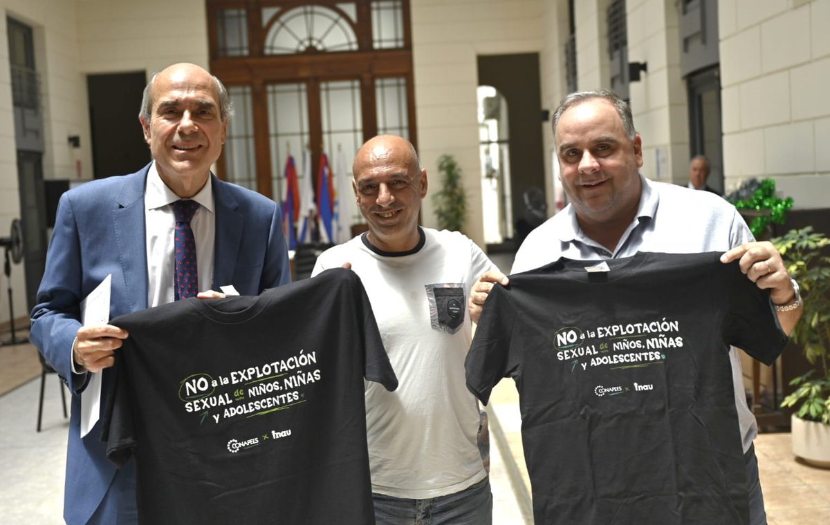 Hoy en nuestra representación <a href="/joselosuinau/">Joselo Lòpez</a> participó junto al Pte del <a href="/PITCNT1/">PIT CNT</a>
<a href="/MarceAbdalaCNT/">Marcelo Abdala</a> , el Ministro <a href="/Pablo_Mieres/">Pablo Mieres</a> ,  Pte del INAU <a href="/pabloabdala66/">Pablo Abdala</a> y Pte de la <a href="/CCE_Uruguay/">Confederación de Cámaras Empresariales Uruguay</a> de la firma de un compromiso de lucha contra la explotación sexual de niños, niñas y adolescentes.
