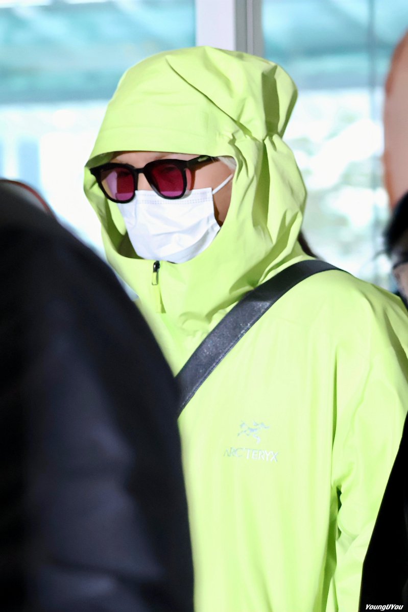 YoungUYou's tweet photo. 221209
#MINO #송민호 #WINNER #위너 https://t.co/l5eqSNZVW4
