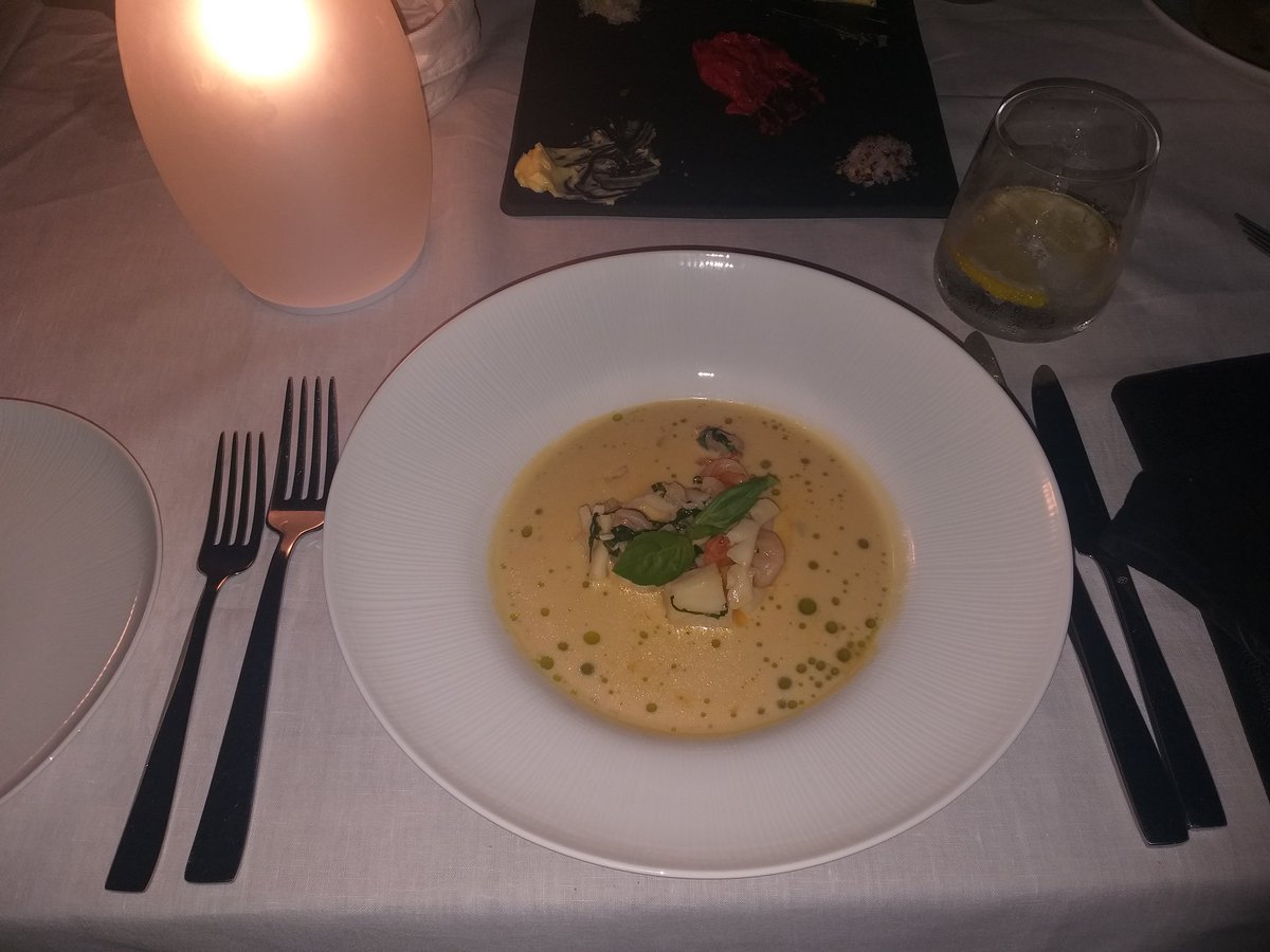 AngeloLarue1's tweet photo. The life I deserve 😍🥰🇸🇨❤ https://t.co/7NQFNeuZPo