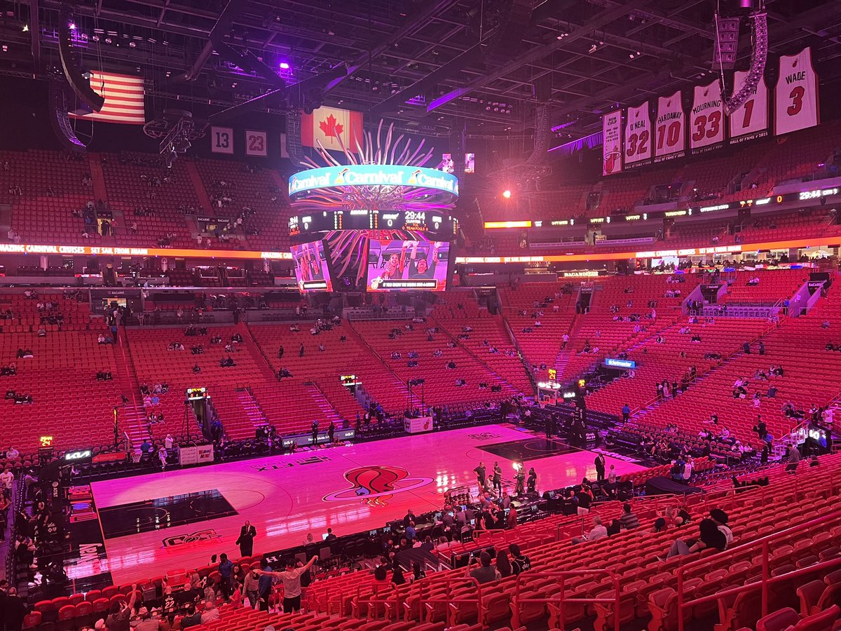 MichaelBrock_'s tweet photo. Checking off some bucket list items this week, starting with a @MiamiHEAT game tonight then @therealmasmiami on Saturday! https://t.co/dm5eC7hBcb