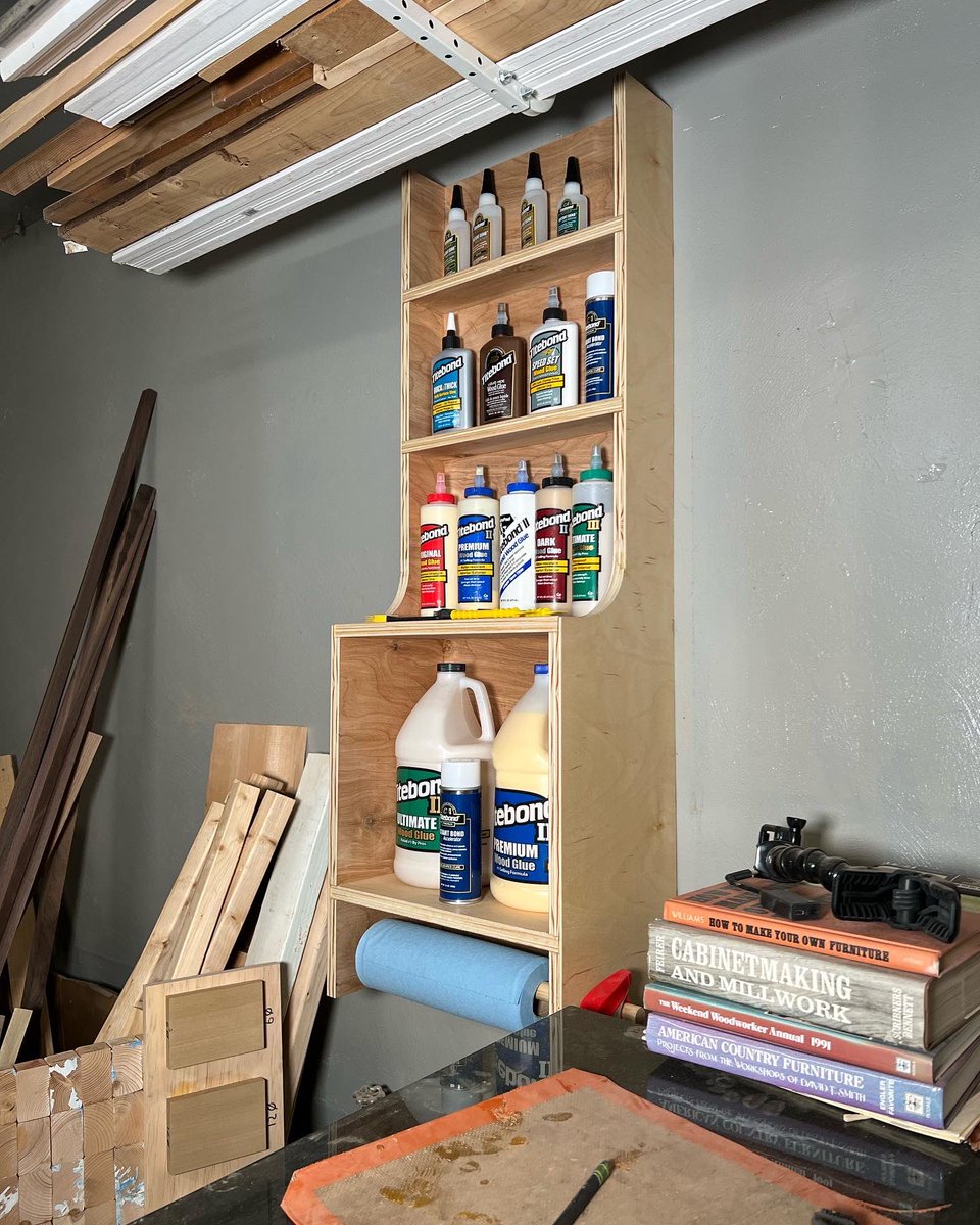 FFWoodworking's tweet photo. Sneak peak!!! The build video should be up mext week and plans will be available soon as well. I will also have plans for a smaller version!
#woodworking #woodglue #shopstorage #storageshelf #shopproject #woodworkingplans #titebond #woodworkingcommunity #plans #youtube #sneakpeak https://t.co/aylFIAldOu