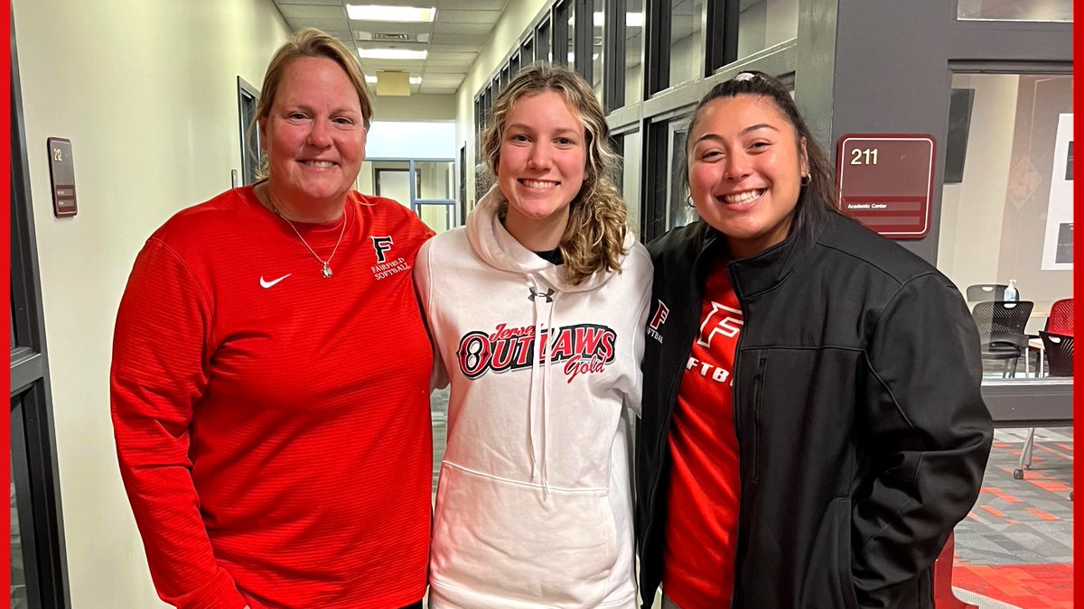 carolinewalls24's tweet photo. COMMITTED‼️❤️🖤 @julieannsb @_alessandra_011 @LaurynRhinehart @StagsSoftball @JOutlawsGold https://t.co/z0qcN4bJy8