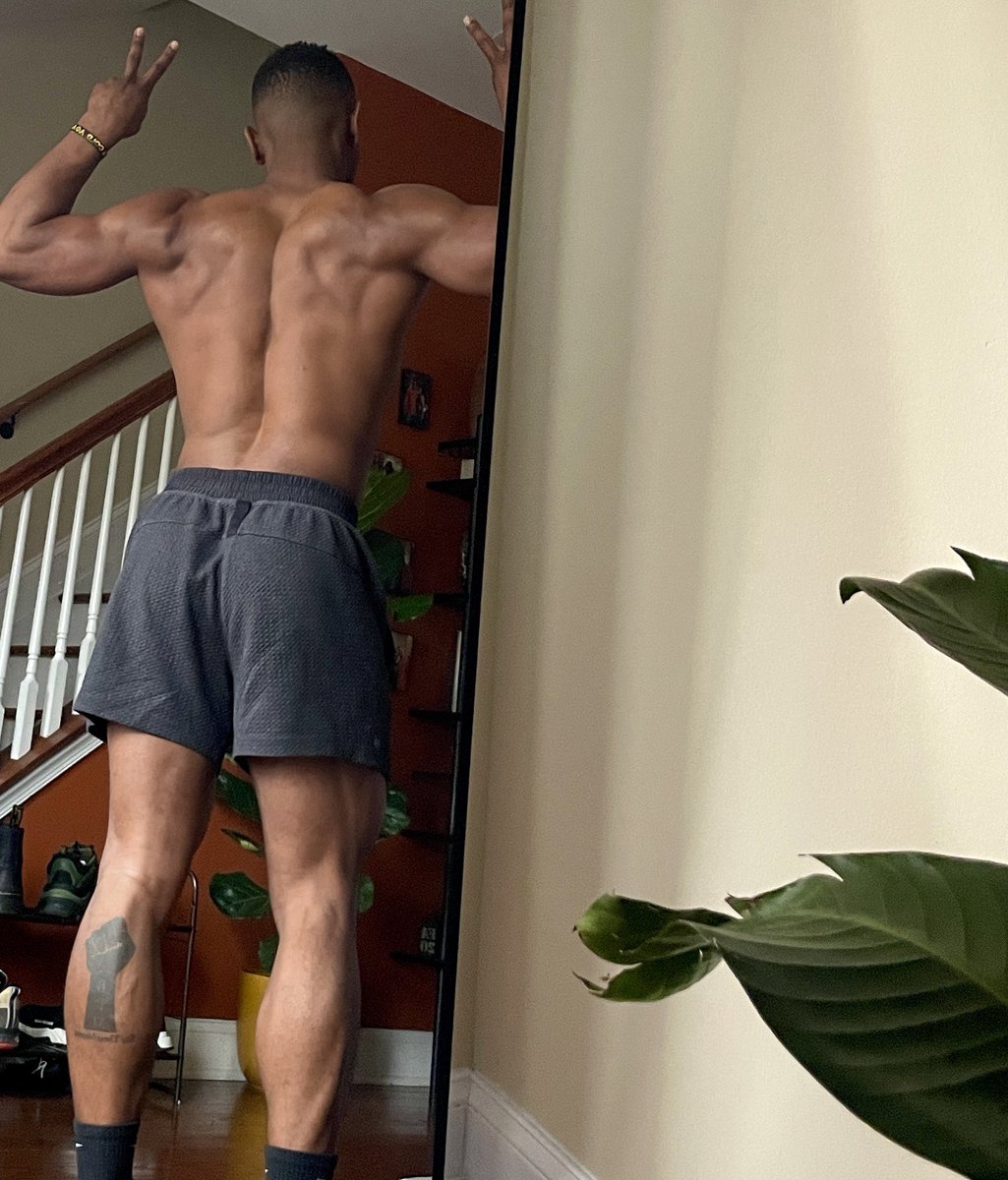 qtwjr_'s tweet image. If my camera off you know why... #techbae #dmv