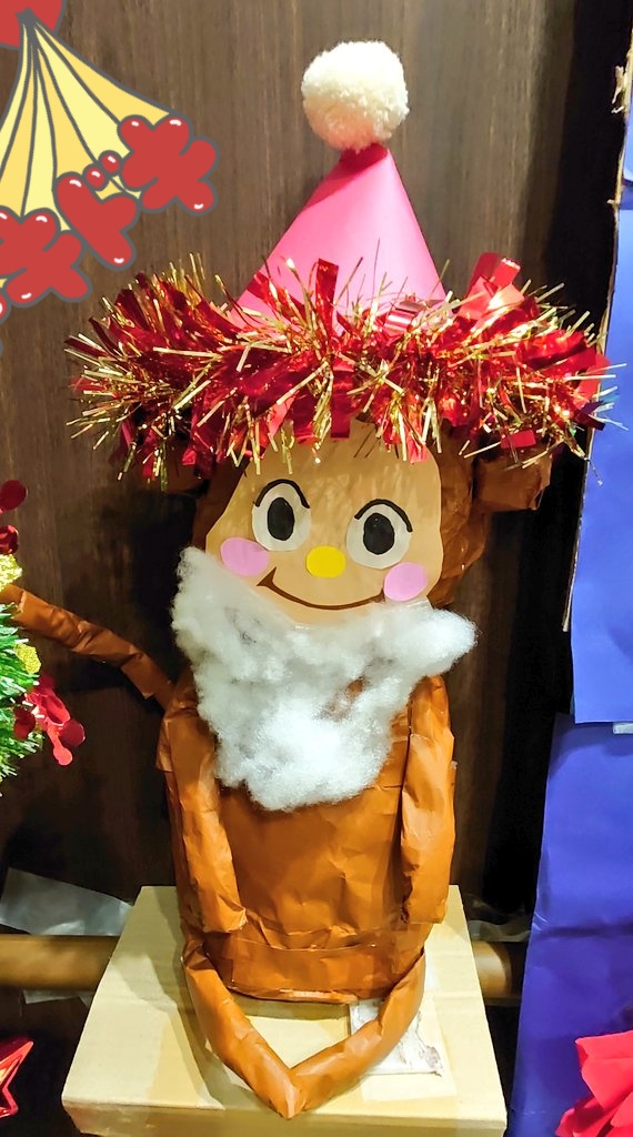 正解は…こちら😂
クリスマス仕様のおサルが、オリンピック目指してる重量挙げ選手にっ😂😂
AIだって考えつかないビジュアルを80超えたおばあちゃまは成し遂げました😂
何気にTシャツ、ナ○キっぽいロゴ入ってるし、ツッコミどころ満載😂
やたらと瞳が綺麗やねん✨
#デイレクリエーション
#イラスト