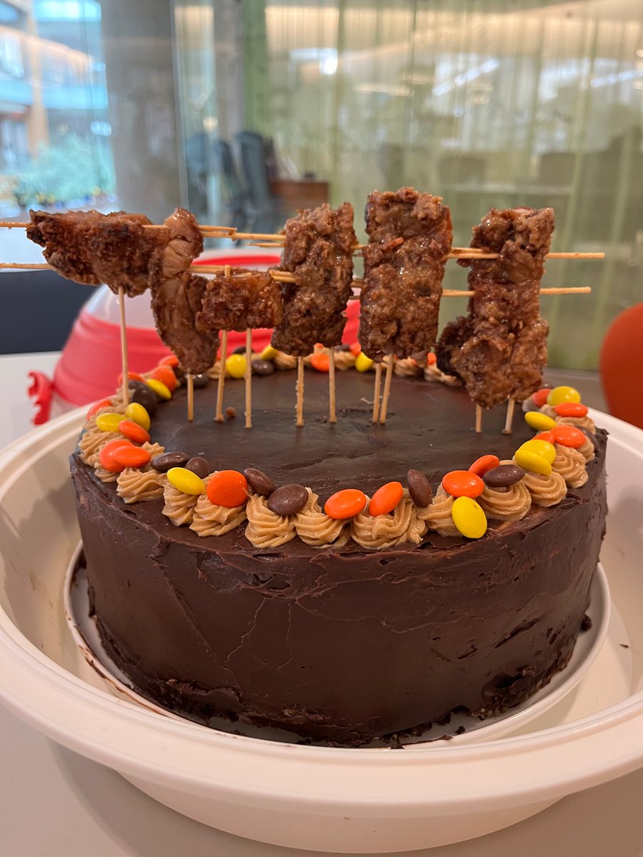 Laura Steenberge (@laurasteenberge) on Twitter photo Congrats to <a href="/EdreesRashan/">Eddie Rashan</a>, the newest doctor in town!! So happy to see the culmination of all your hard work. Enjoy getting as much ATP as you can from your QQ-chicken electron transport chain cake 💪🏼 Congrats to <a href="/EdreesRashan/">Eddie Rashan</a>, the newest doctor in town!! So happy to see the culmination of all your hard work. Enjoy getting as much ATP as you can from your QQ-chicken electron transport chain cake 💪🏼