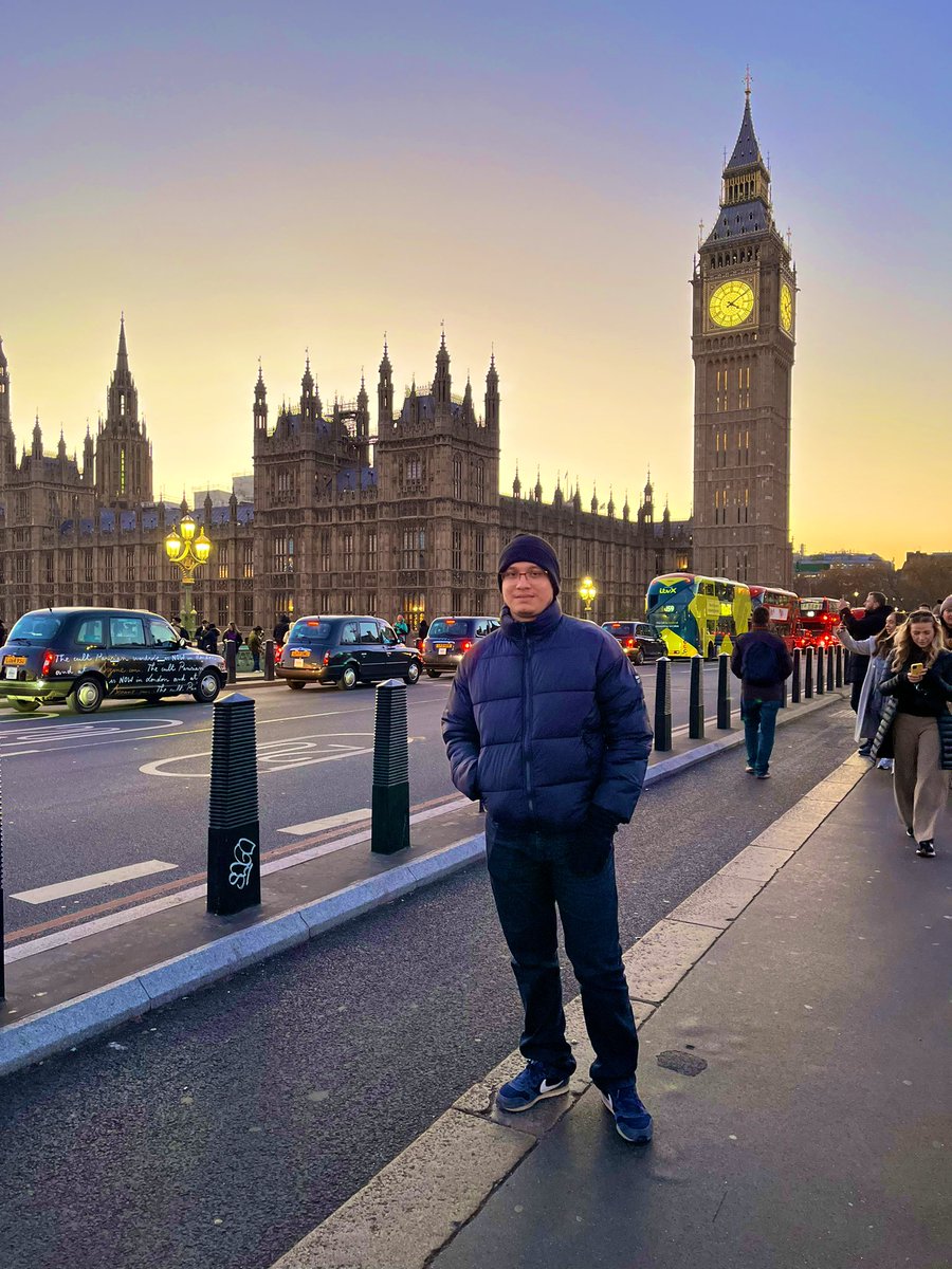 floatdouble's tweet photo. #london https://t.co/YOSdmrEGfN