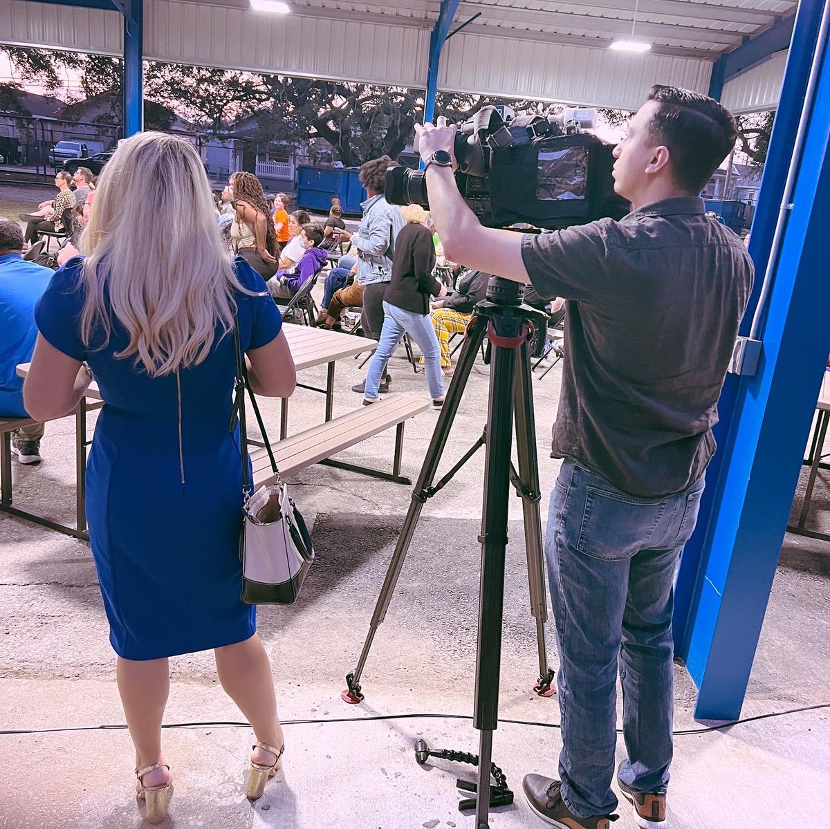 BAMMAgency's tweet image. Every #NOLA news station showed up to cover our client’s story tonight!  And the event was professionally live streamed so that more people could attend virtually. 💯

Shout out to the BAMM - New Orleans Team for helping another client share their story with the community!  💪🏽